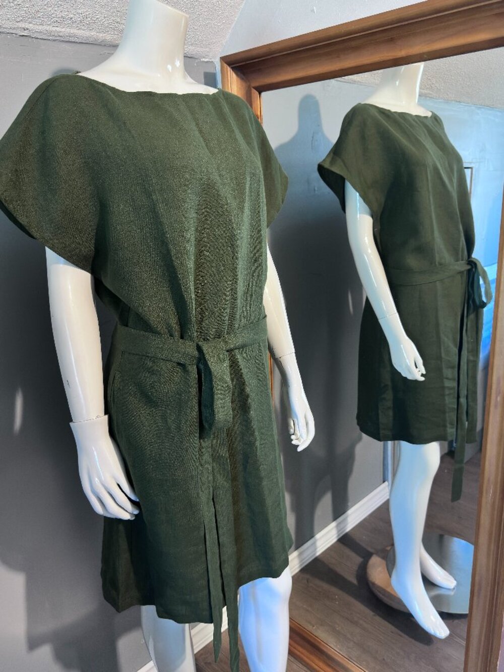 Love & Confuse Linen Midi Dress Green Size M Pockets Tie Waist